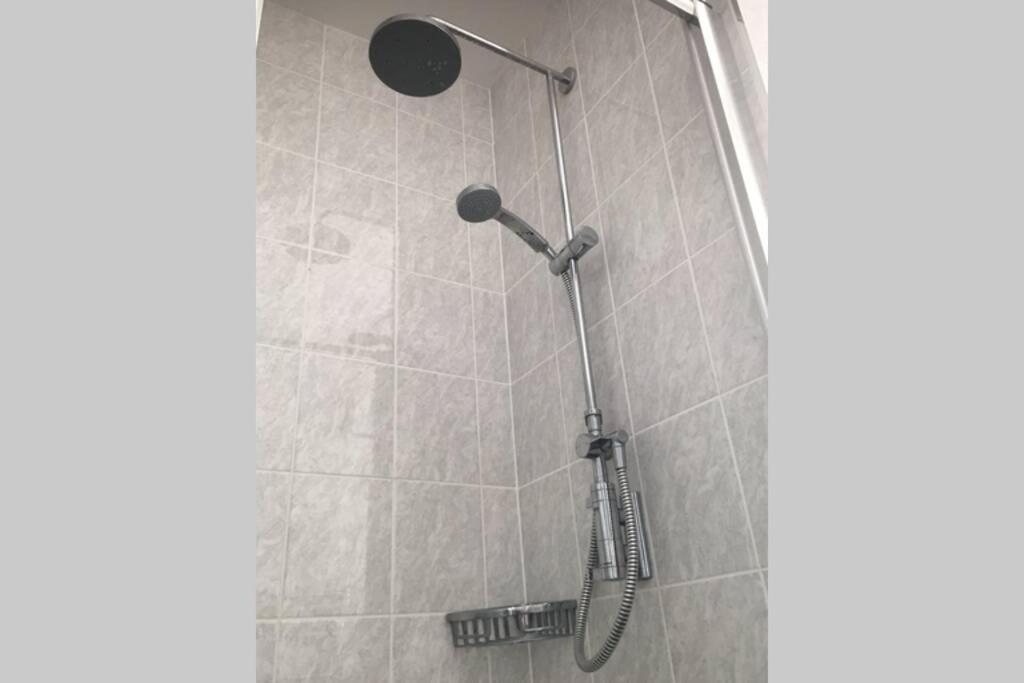 Entire Ground Floor Apartment - West Bay Kültér fotó